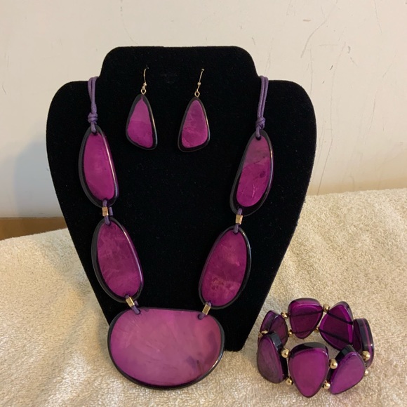 Necklace and Earring  and Bracelet Set - Picture 2 of 3